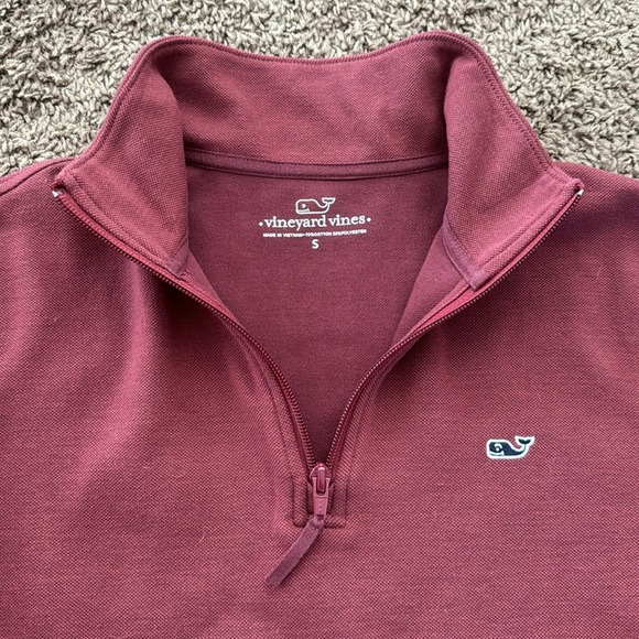 Vineyard Vines Men’s pullover - Picture 2 of 2